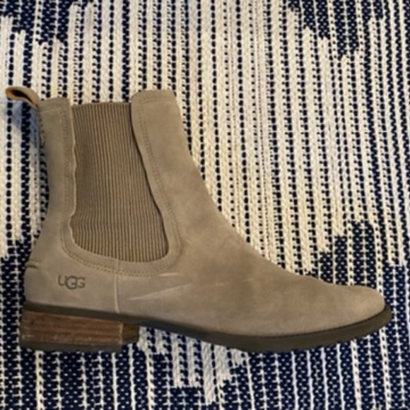 hillhurst ii waterproof chelsea boot